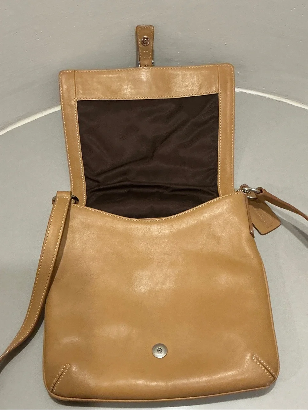 Vintage Coach Legacy 9592 Tan Leather Slim Flap Crossbody Bag